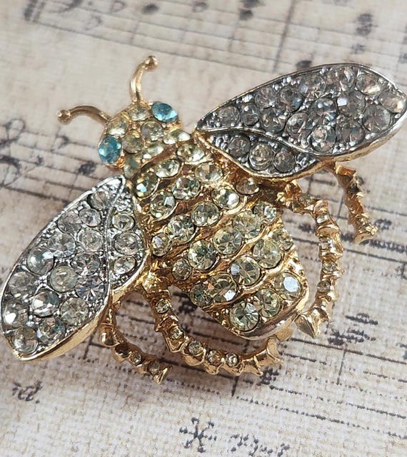 KJL Bee Brooch, Sparkly, Vintage, Kenneth J Lane - image 1