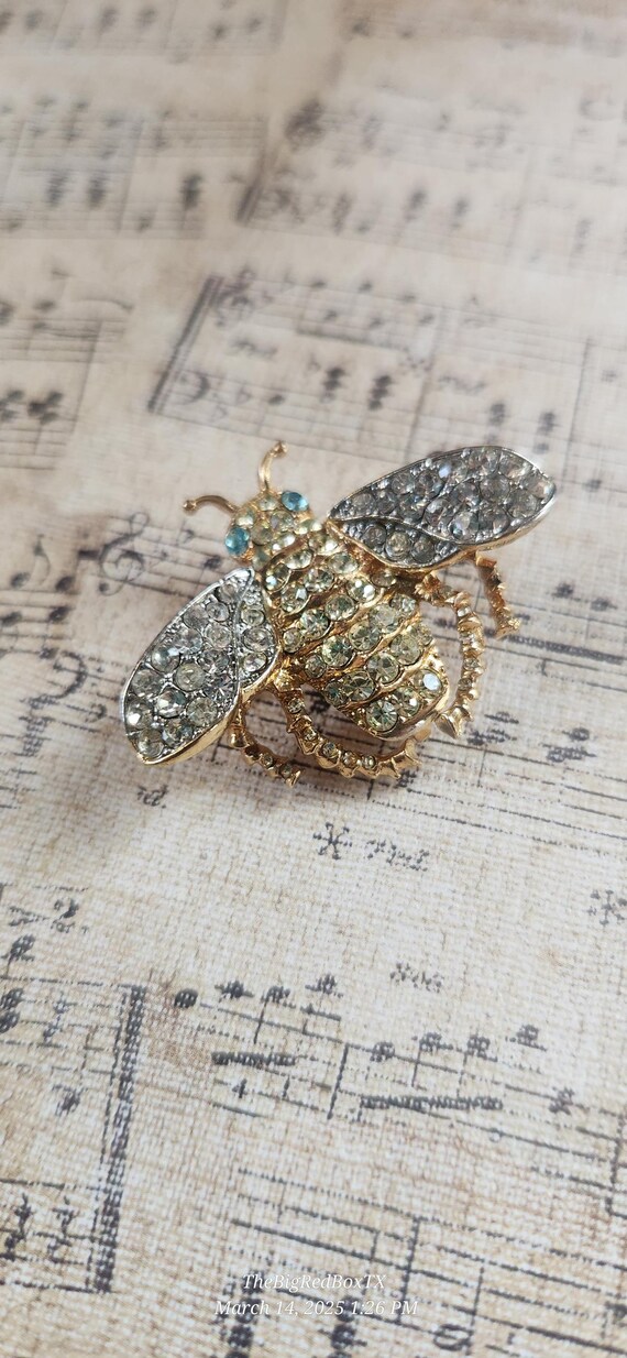 KJL Bee Brooch, Sparkly, Vintage, Kenneth J Lane - image 2