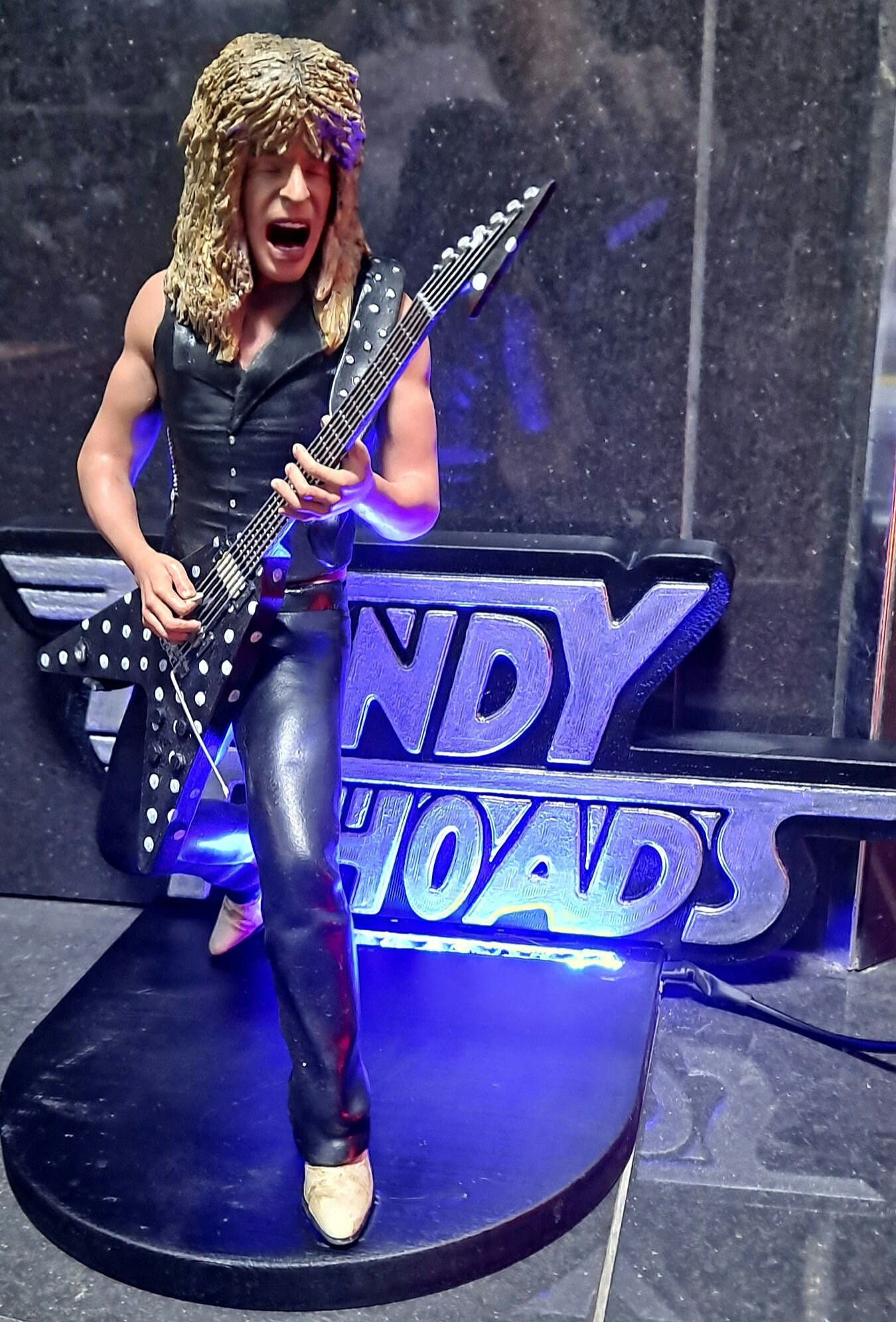 ランディ・ローズ トリビュート 8インチ フィギュア ハンドペイント