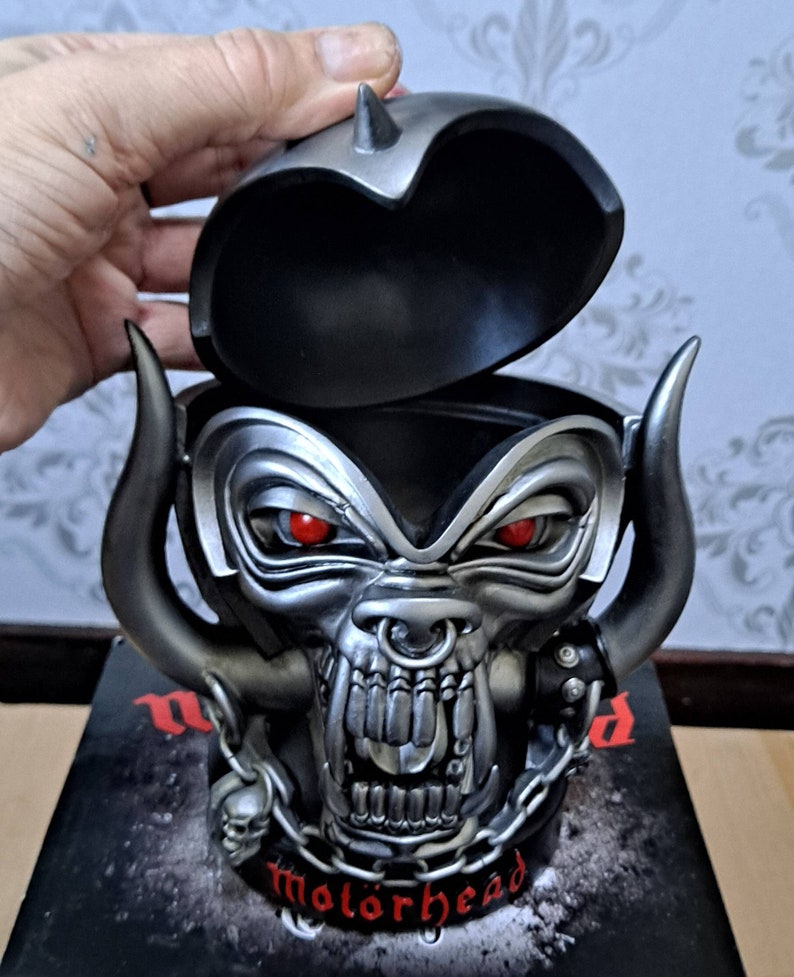 Motorhead Official Merchandise Warpig Snaggletooth Figurine, Bust. Stunning Detailed Figure. Stash Box. Display Box. Lemmy image 10