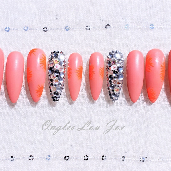 Faux Ongles Orangé et Strass