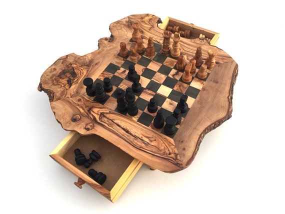 Table jeu d'échecs rustique en bois d'olivier - Super idées cadeaux