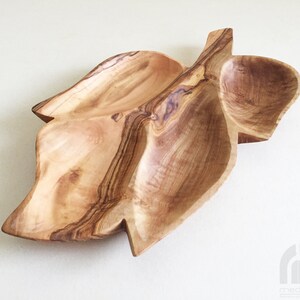 Serving plate 4 compartments in leaf shape, snack plate, nut platter handmade from olive wood image 4