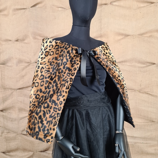 Faux leopard print Fur Cape, Fur animal print Stole, Wraps  Faux Fur leopard Wrap Bolero, animal Shawl, leopard Cape, Fur Shrug, fur stole