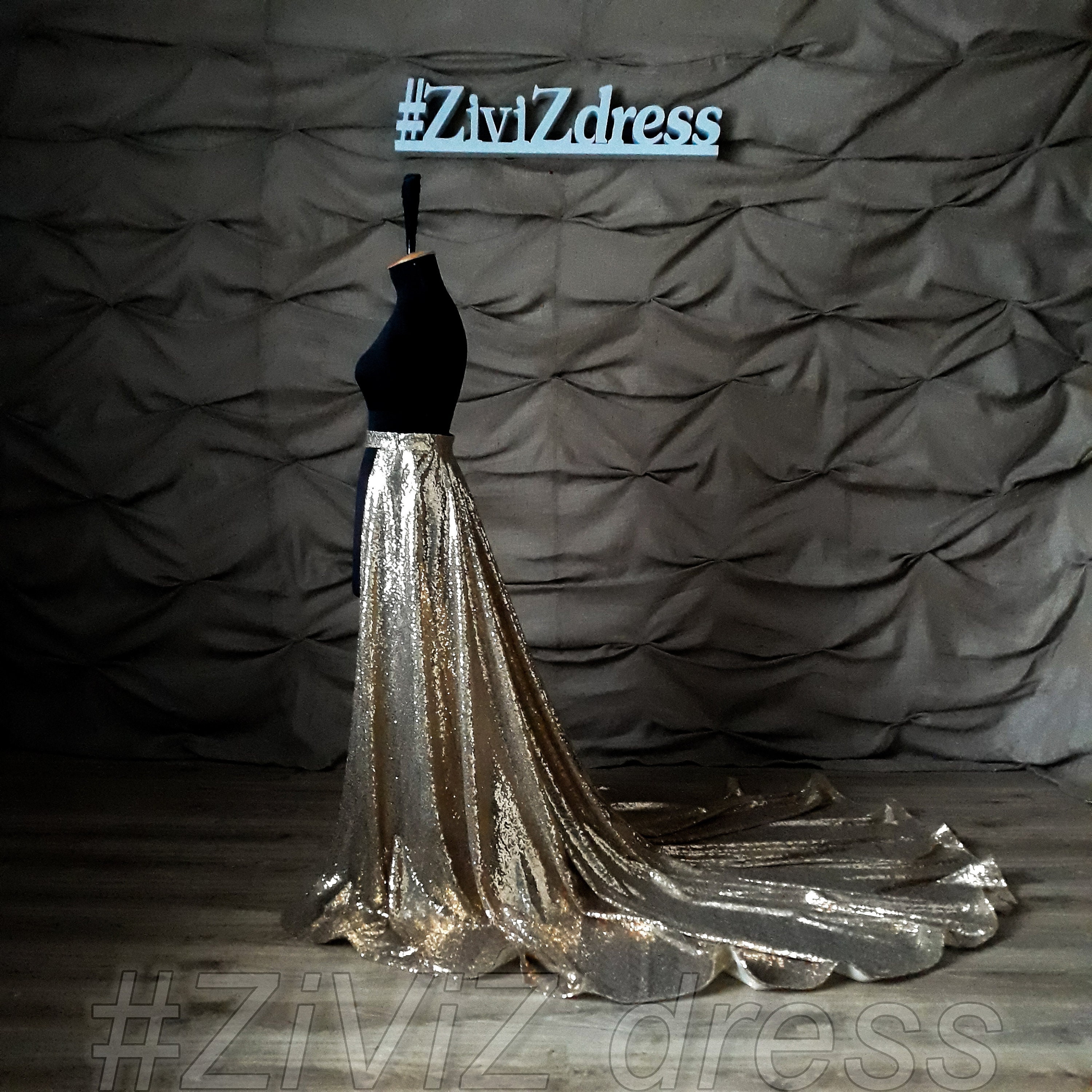 gold detachable train