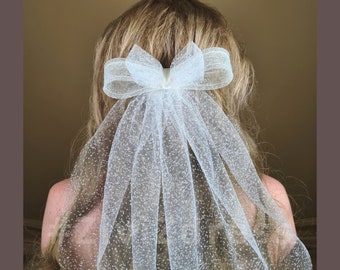 Short glitter veil, veil bachelorette party, 1st Communion Veil, Shoulder Veil Glitter Veil bow, Sparkle Veil, Short Veil Short sparkle veil