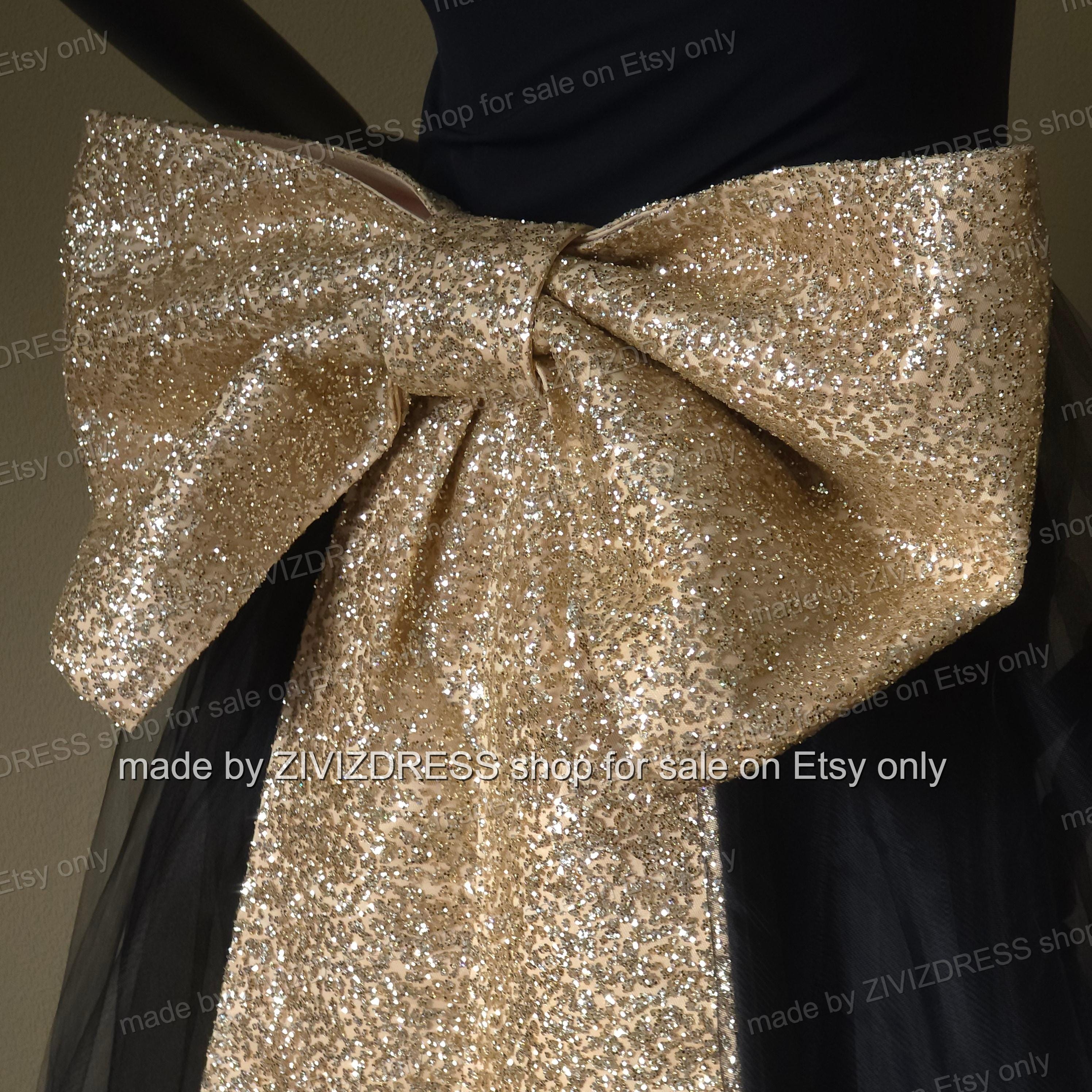 gold bow for dress Golden Dress: Sparkle Accessory full length