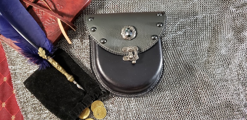 Custom made to order leather belt pouch.