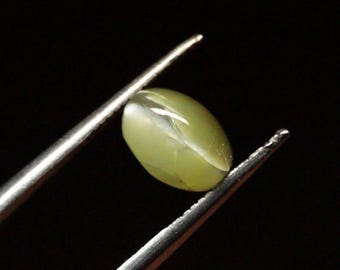 1.90 Carat Chrysoberyl Cats Eye Cabochon 100% Natural Chrysoberyl Cats Eye Gemstone,