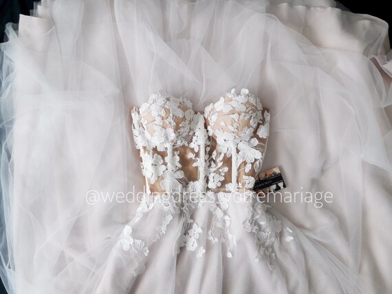 corset boho wedding dress