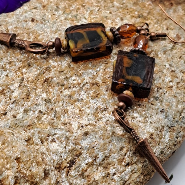 boucles d'oreilles perles verre style murano chocolat et caramel breloque cuivre perles verre