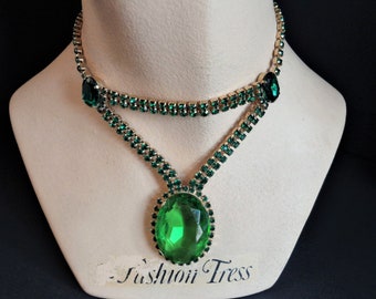 Fabulous Emerald Green Rhinestone Choker Necklace Pendant Juliana, Weiss Style