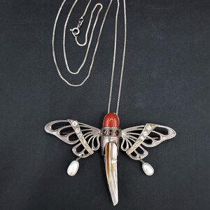 Vintage Signed NR Dragonfly Carnelian Shell Pearl Brooch Pendant Necklace