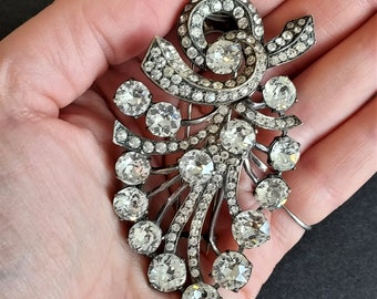 Fantastic STERLING EISENBERG ORIGINAL Clear Rhinestone Silver Fur Pin Dress Clip Brooch