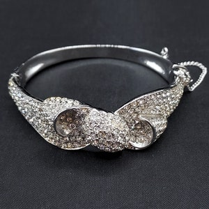 WOW! Vintage Signed Les Bernard Clear Rhinestone Silver Tone Clamper Bracelet