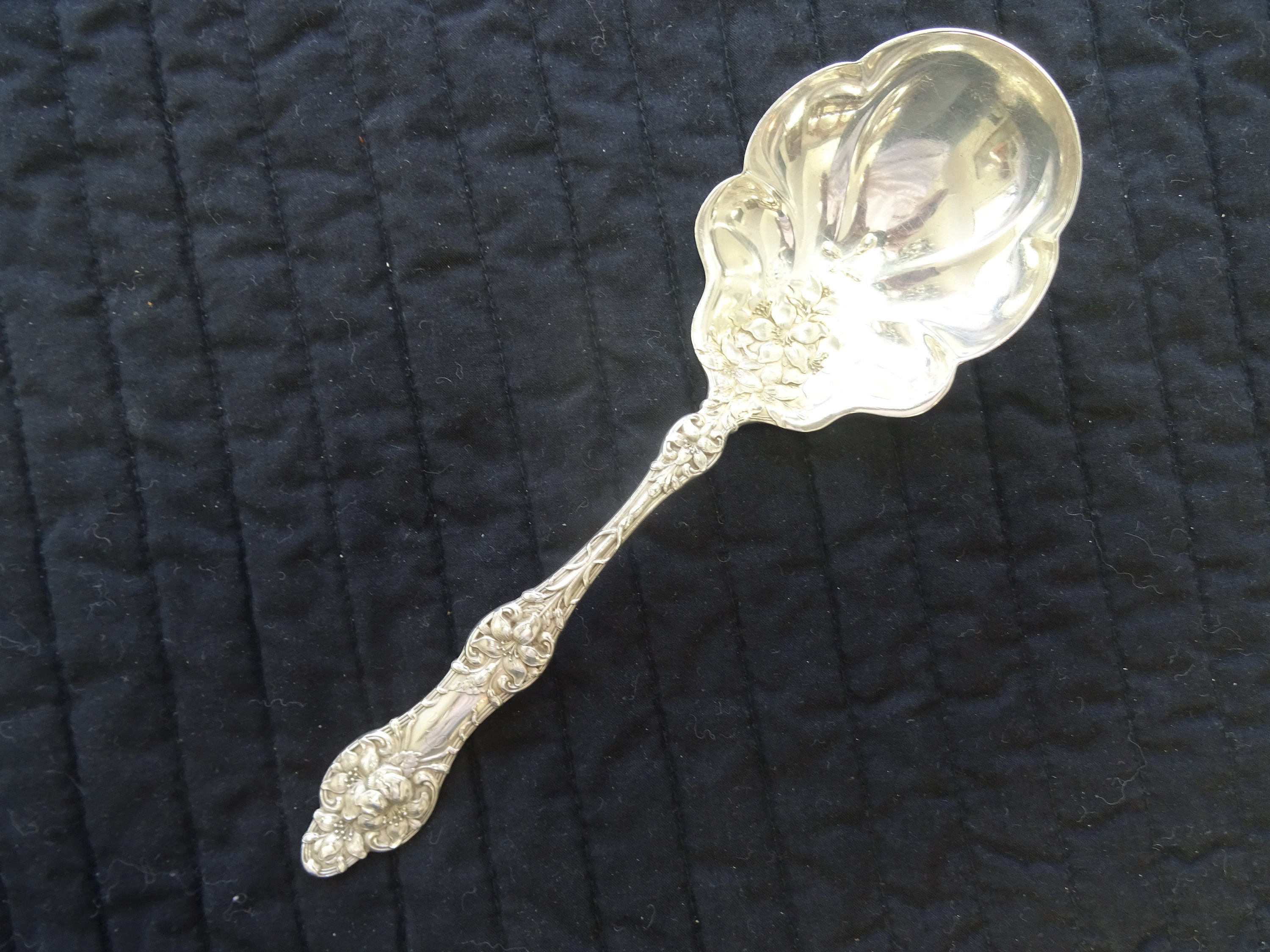 Alvin Old Orange Blossom Flowers in the Bowl Berry/Casserole Serving Spoon, Sterling Silver mono, 1905