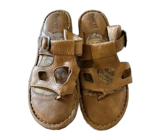 Vintage Born Sandals Tan Leather Heavy Chunky Sz 8 Gorgeous