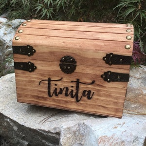 Chestnut keepsake chest