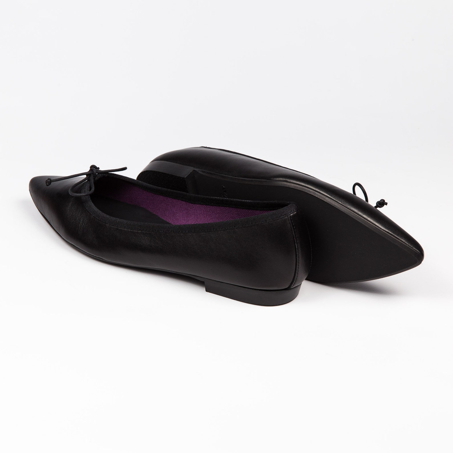 black ballet flats | pointed ballet flats | black flat shoes | black leather | women shoes | pointy flats | pointed black flats