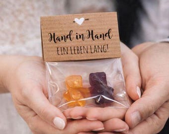 Wedding favors: gummy bear bags | Modern wedding table decorations | Hand in hand for a lifetime | Glad you're here | Candy bar idea