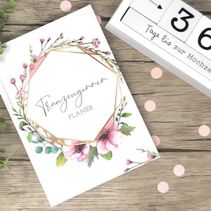 Maid of Honor Planner as a gift for the maid of honor