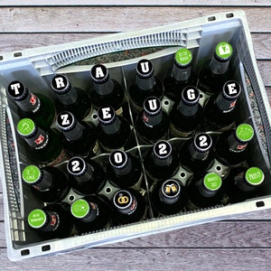 Personalized beer crate for the best man (stickers for the bottle caps)