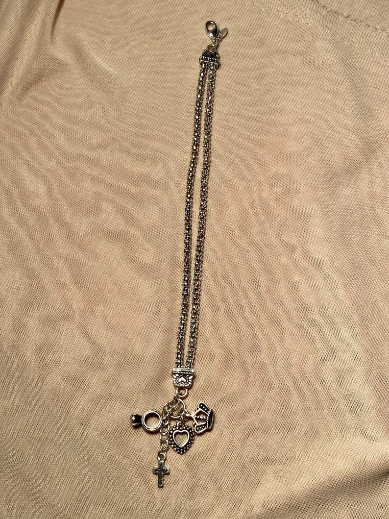 PREMIER DESIGNS Double Strand Charm Bracelet