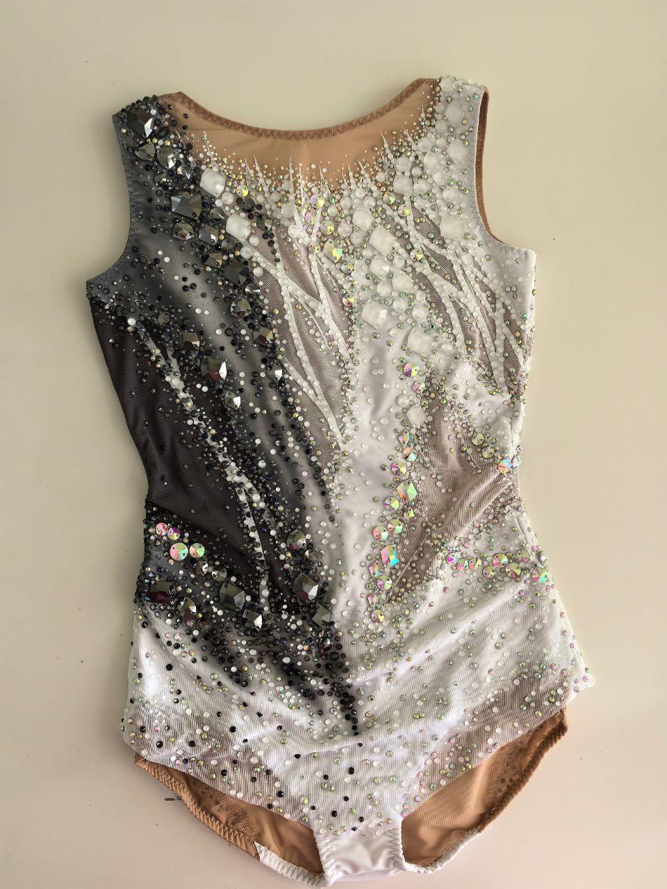 Rhythmic gymnastics leotard