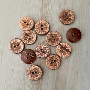 Rustic Aged Daisy Carved Wood Button 18mm Daisy Floral Round Natural Wood 2 Eye Fasteners Cardigan Jacket Doll Crochet Folksy  (6 piece set)