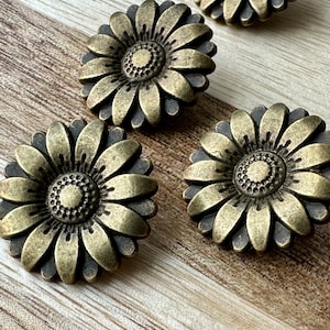 Bronze Flower Metal Shank Buttons 17mm (2 or 6 piece set)