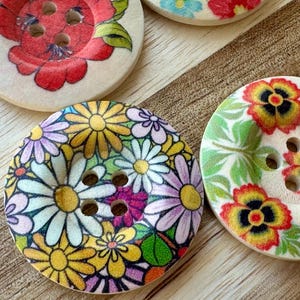 Big Bloom Wooden Buttons 30mm Round Natural Buttons Wooden 4 eye Fasteners for Cardigan Jacket Doll Crochet (5 piece set)
