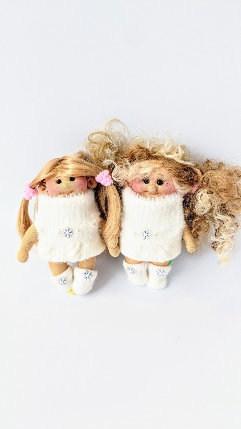 Art dollstwo little sisterssouvenir dollsprimitive image 0