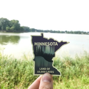 Minnesota Nordlichter Vinyl Aufkleber | Wasserflasche Laptop Auto | Bestes Custom Land der 10.000 Seen | Die-cut Aufkleber Geschenk Geschenk