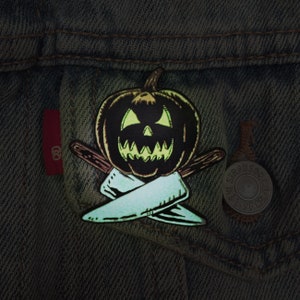 Glowing Jack O'Lantern Pin image 2