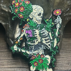 Know It All / Red Daisy 3D Pin  - ( Billy Strings )