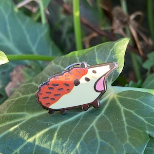 Screamin hedgehog enamel pin