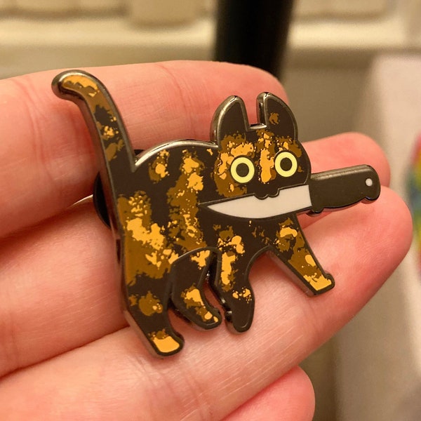 Tortoiseshell Knifecat Enamel Pin