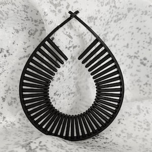 CarlyClip (Noir) Black - Original CarlyClip, Ponytail Holder, Protective Styling Tool, Thick Hair Clip, Curly Hair Clip, Natural Hair Clip