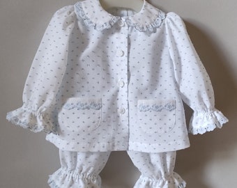Plumetis baby outfit size 6 months, complete with Sangallo lace for girls, Swiss polka dot outfit for babies