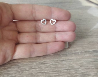 Boucles d'oreilles puces, clous, coeur en argent 925