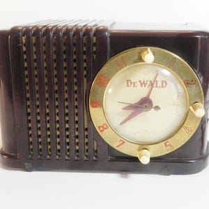 Old DeWald Transistor Clock Radio