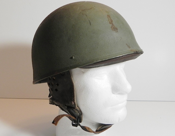 british motorcycle helmet Bonanza Lightweight and generously padded for comfort. Daytona "Cruiser" 3/4 Retro Motorcycle