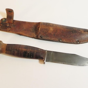 WW2 RH PAL 35 USN Marked Knife In Original Leather Sheath