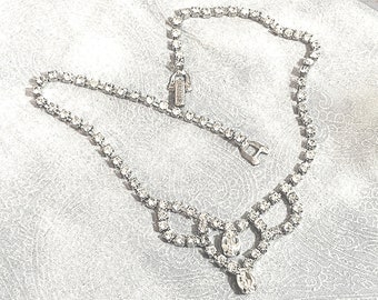Sparkling Vintage Rhinestone Necklace Scalloped Neckline Wedding Jewelry Holiday Necklace