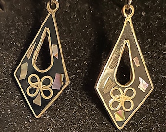 Collectible Vintage Taxco Zilver en Shell Inlay Bungel oorbellen