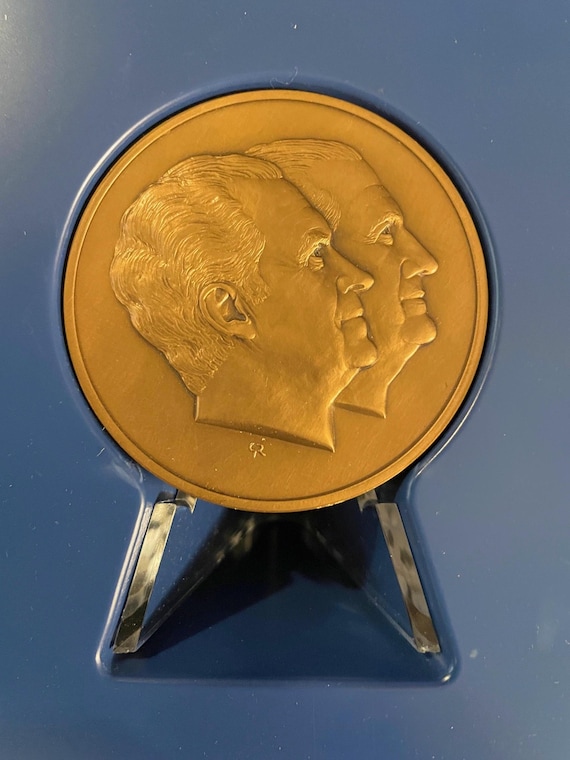 1973 Franklin Mint Nixon Agnew Inaugural Bronze Medal