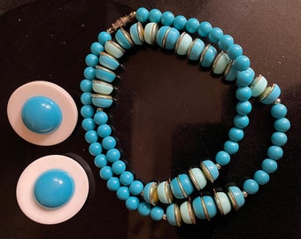 Vintage Turquoise Blue Plastic Necklace and Clip Earrings