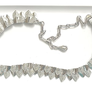Vintage Coro Textured Silvertone Overlapping Geometry Necklace