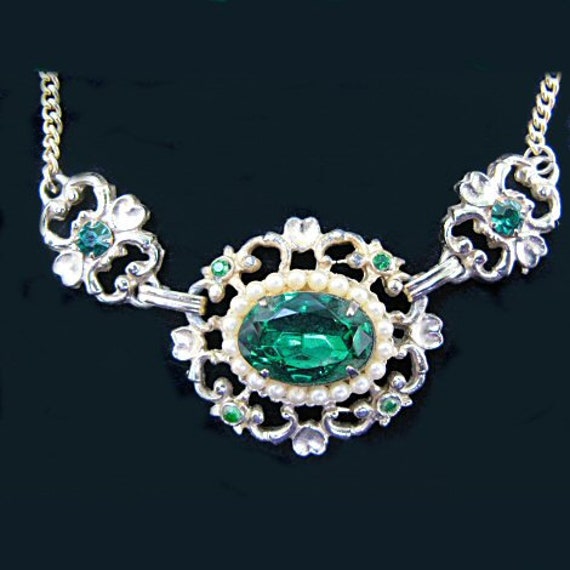 Emerald Green Rhinestone Necklace - Gem