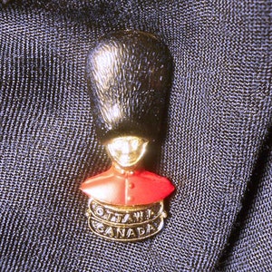 Vintage Ottawa Canadian Guardsman Enameled Pin, Canada Jewelry, Royal Canadian Brooch